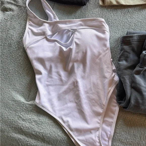 7 pieces Clothing Set Adidas Black leggings, Zara pants, swimsuit, shorts & more - Picture 2 of 7